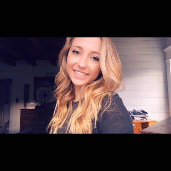 Meet your Posher, Shelby - Picture 1 of 1